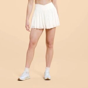 NWT! Blogilates Target X Popflex Viral Taylor Swift Ballerina Skort White Size M
